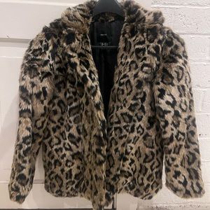 Fuzzy leopard print coat size medium